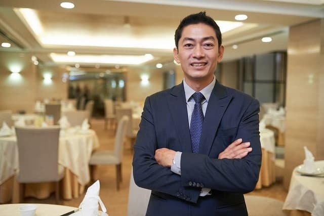 Shabu Hachi Group: Managing in Turbulent Times